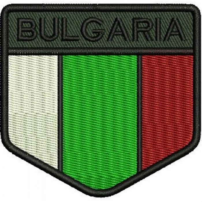 Бълг. Флаг с надпис Bulgaria - стилизиран щит